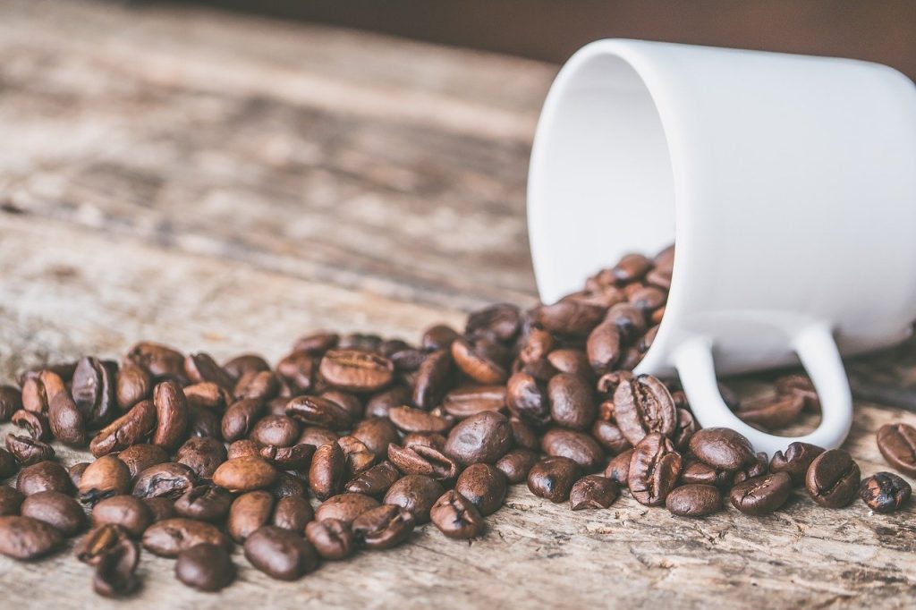 Energy Drinks vs. Coffee: Which One Should You Pick?