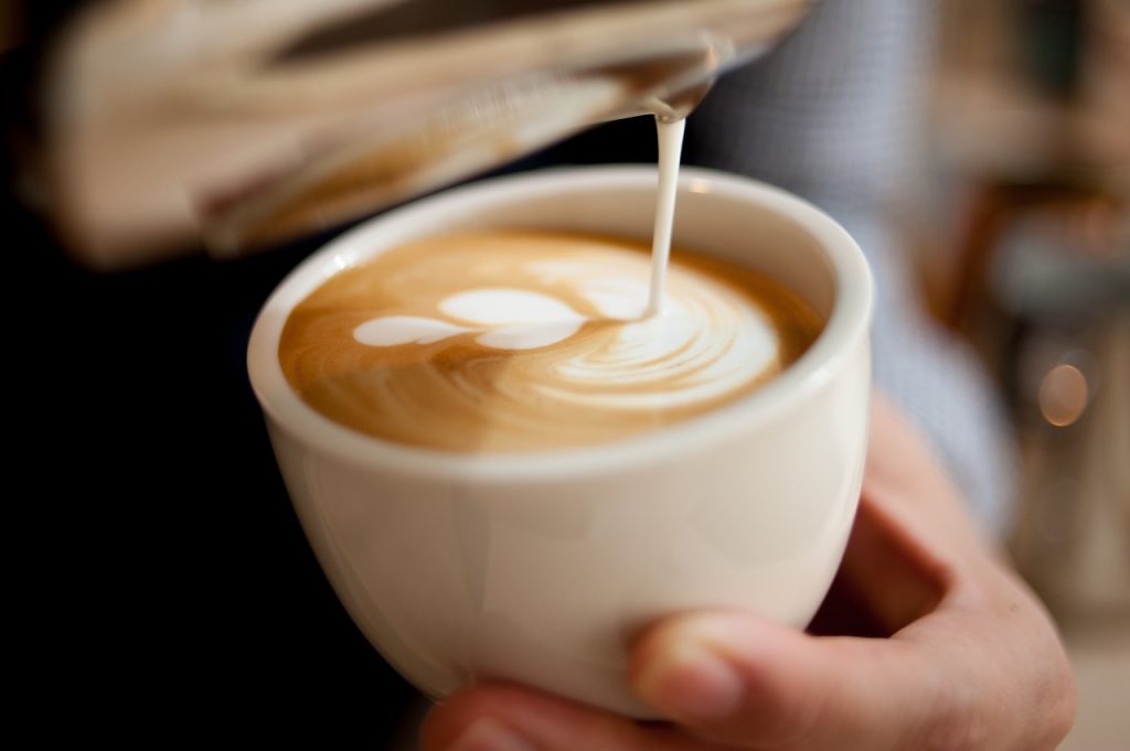 5 Essential Tips for Creating Latte Art