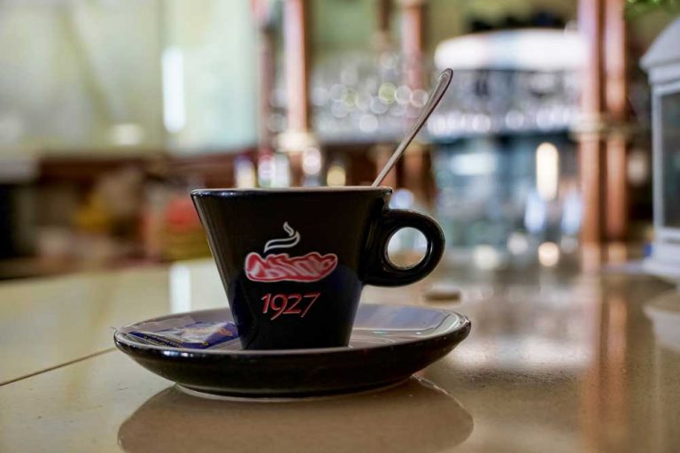 The History of Italian Espresso Bars